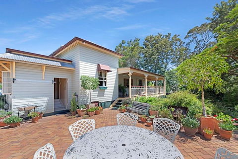 A Charming Queenslander - Hotel VIC 2