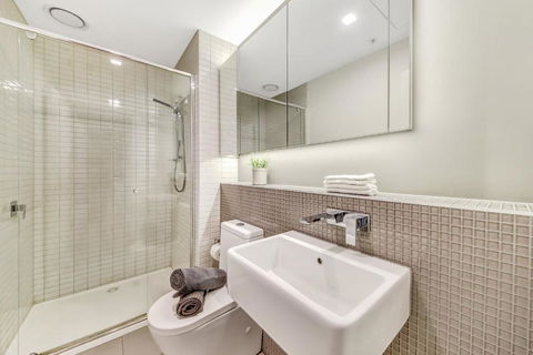 A Chic 2BR Apt Near Southern Cross City Views - Hotel VIC 4