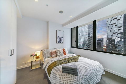 A Chic 2BR Home Near Southern Cross City Views - Hotel VIC 3