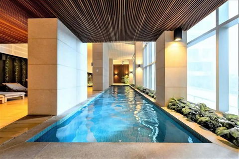 A Chic & Lovely 2BR Apt CBD With City Views - Hotel VIC 2