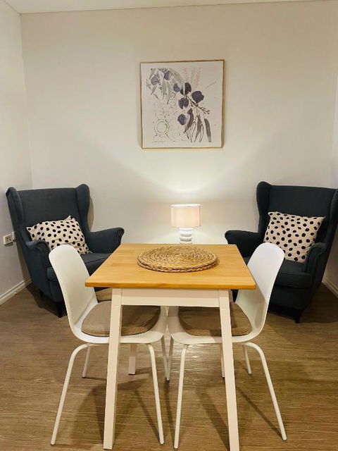 A City Oasis - Full Apartment With Balcony - Hotel VIC 1