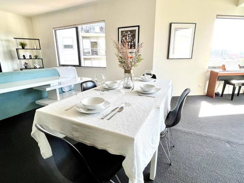 A Cozy 2B2B Apt Next To Carlton Garden W/ Parking - Hotel VIC 3