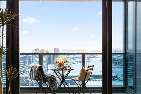 A Cozy 2BR Apt With Harbour Views FREE Parking - Hotel VIC 1