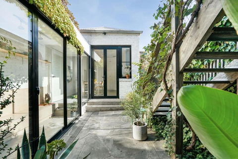 A Designer Terrace House By Edinburgh Gardens - Hotel VIC 3