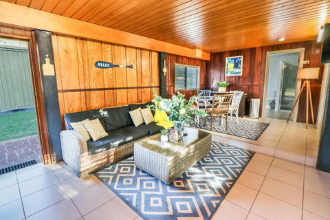 A Lure - A 2-minute Walk To Agnes Main Beach - Hotel VIC 3
