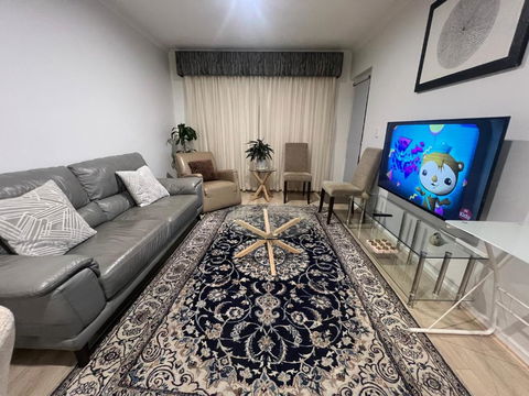 ADELAIDE CBD APARTMENT - 3BR, 2BATH & CARPARK - Hotel VIC 3