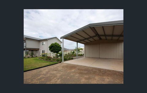 Agape Holiday Home With Pool Table ,NBN Internet - Hotel VIC 2