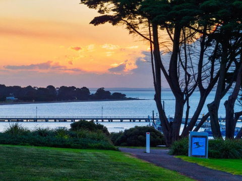 Ahoy Family Beach Escape - Hotel VIC 1