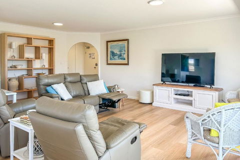 Albacore 7 Waterfront Unit - Hotel VIC 3