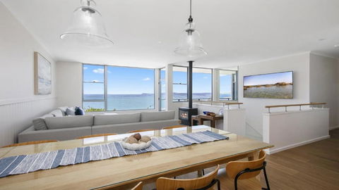 Amazing Views, Stunning Beaches And Beautiful Bushwalks - Hotel VIC 0