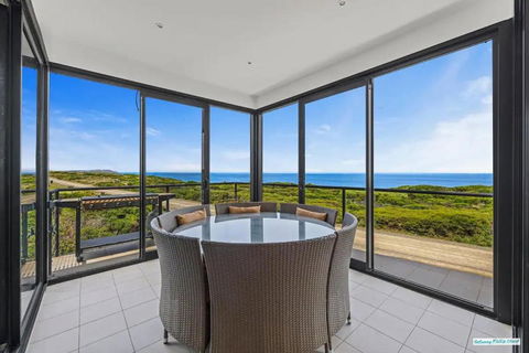 Amazing Views By Ready Set Stay - Hotel VIC 1
