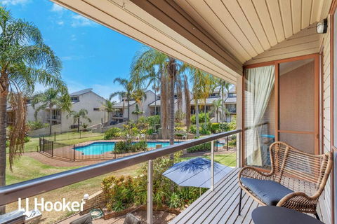 Amazing Waterfront Location - Hotel VIC 2