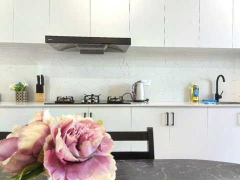 Aircon And Private Bathroom Walk To Train Station With Free Wifi Kitchen And Laundry - Hotel VIC 4