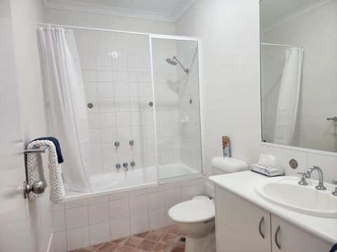 Apartment In Apollo Quays Resort With Shared Jetty - Hotel VIC 2