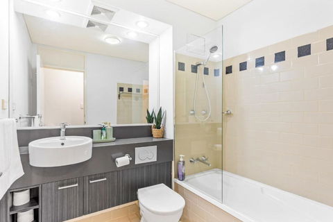 Apartment With City Views In East Perth - Hotel VIC 1