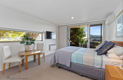 Apollo Blue Oceanview Unit 1- B Free WIFI - Hotel VIC 1