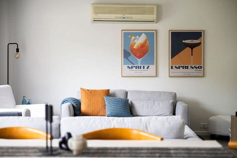 Artful Abode - Duntryleague, Vibrant Decor - Hotel VIC 3