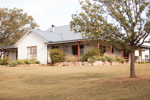 Audrey Wilkinson Vineyard - Hotel VIC 4