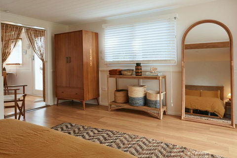BAY PROPERTIES . The Sailors Bungalow - Hotel VIC 4