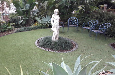 Private Apartment With Scenic Gardens - Hotel VIC 1