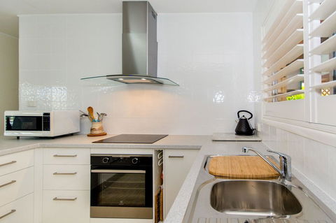 Lowset Sweetie, Central To Everything - Partridge St, Bongaree - Hotel VIC 14