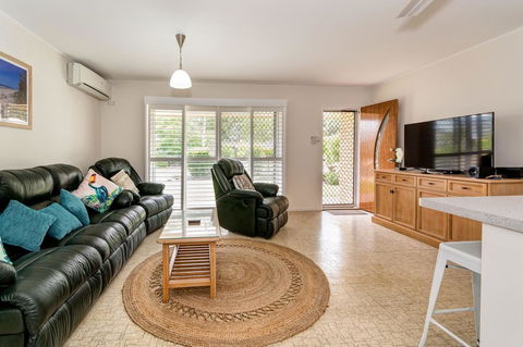 Lowset Sweetie, Central To Everything - Partridge St, Bongaree - Hotel VIC 5