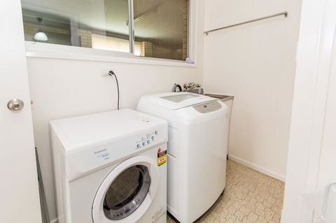 Lowset Sweetie, Central To Everything - Partridge St, Bongaree - Hotel VIC 10