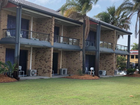 Bribie Waterways Motel - Hotel VIC 8