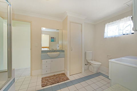 Quiet Location Across From Waterfront - South Esp, Bongaree - Hotel VIC 5