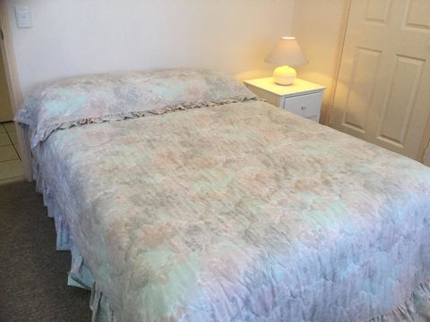 Private Canal Duplex With Pontoon - Oleander Drive, Bongaree - Hotel VIC 10