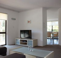 Close to Surf Beach Surf Club Hotel and Shops - Boyd St Woorim - Hotel VIC