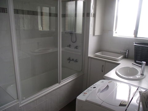 Close To Surf Beach, Surf Club, Hotel And Shops - Boyd St, Woorim - Hotel VIC 12