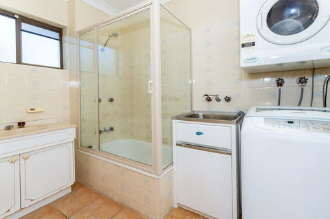 Fantastic Views From This Top Floor Unit! - Hotel VIC 3