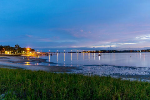 Fishing And Swimming At Your Doorstep - Sylvan Beach Esp, Bellara - Hotel VIC 4