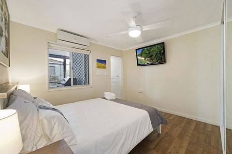 Fishing And Swimming At Your Doorstep - Sylvan Beach Esp, Bellara - Hotel VIC 3
