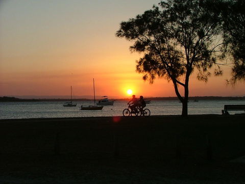 Fishing And Swimming At Your Doorstep - Sylvan Beach Esp, Bellara - Hotel VIC 10