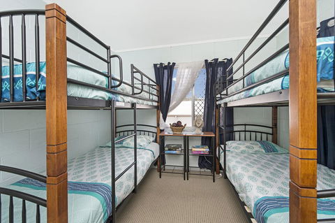 First Floor Unit Close To Shops, Park And Waterfront! - Hotel VIC 4