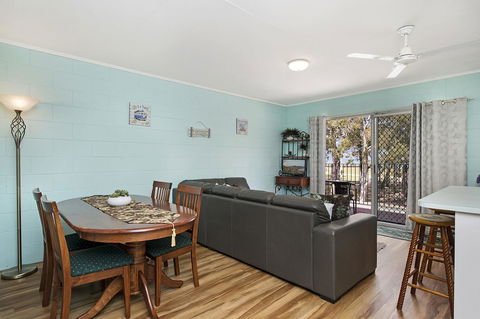 First Floor Unit Close To Shops, Park And Waterfront! - Hotel VIC 5