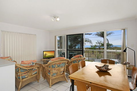 LISTEN TO THE SURF From Rickman Pde, Woorim - Hotel VIC 13