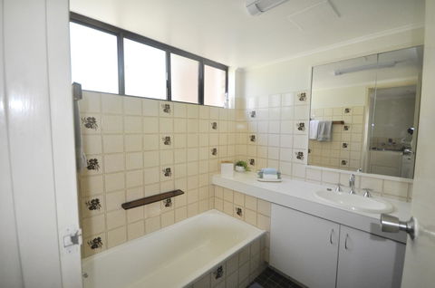 Crystal Waters On The Beach - Hotel VIC 2