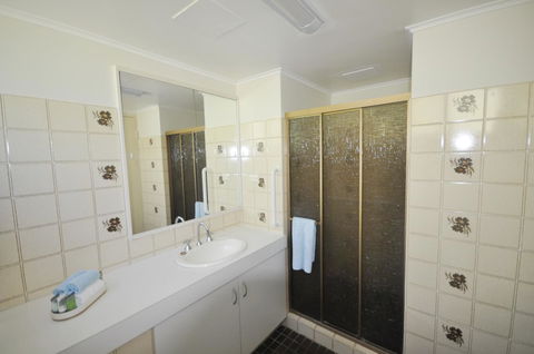 Crystal Waters On The Beach - Hotel VIC 1
