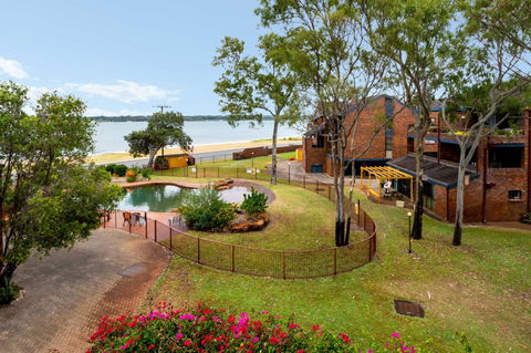 Spacious Family Unit With Incredible Views. - Hotel VIC 8