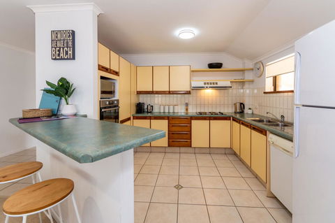 Spacious Family Unit With Incredible Views. - Hotel VIC 11