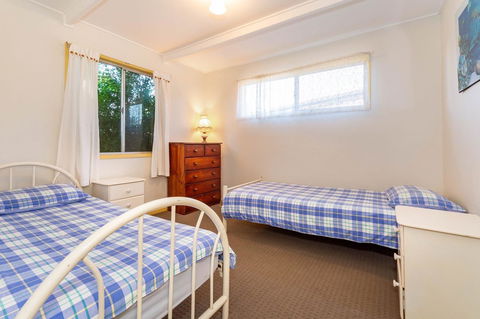Pet Friendly Cottage In The Heart Of Bribie - Wirraway St, Bongaree - Hotel VIC 4