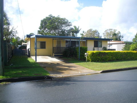 Pet Friendly Cottage In The Heart Of Bribie - Wirraway St, Bongaree - Hotel VIC 15