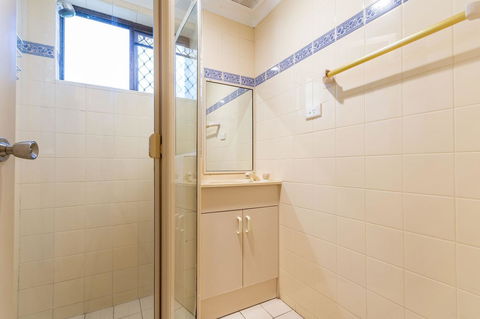 Great Views, Ground Floor Unit Clearview Apartments South Esplande, Bongaree - Hotel VIC 8