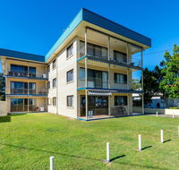 Great Views ground floor unit Clearview Apartments South Esplande Bongaree - Hotel VIC