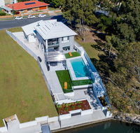 Stunning Canal Home Oh So Close To The Waterfront - Hotel VIC