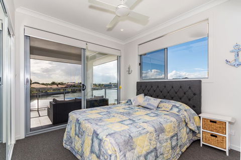 Stunning Canal Home Oh So Close To The Waterfront - Hotel VIC 20