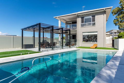 Stunning Canal Home Oh So Close To The Waterfront - Hotel VIC 8